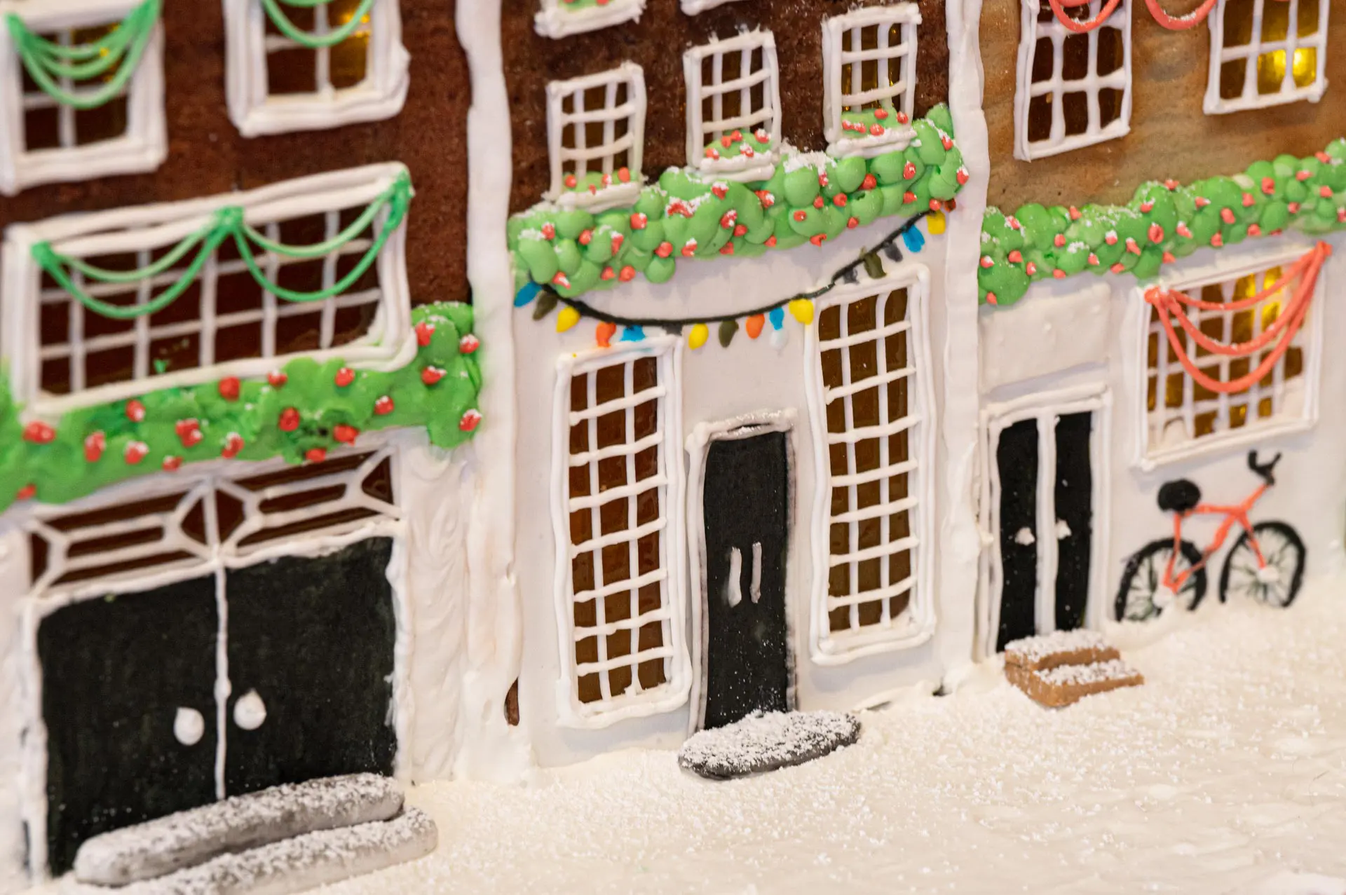 ChristmasVille-Events-Gingerbread-houses